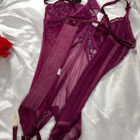 New Sexy Mesh Lace Bustier With Garters and G-String Set Burgundy Lingerie - threedaughtersproperties.com New Sexy Mesh Lace Bustier With Garters and G-String Set Burgundy Lingerie - threedaughtersproperties.com